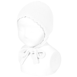 Bonnet classique au point...
