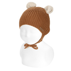 Knit hat with relief and...
