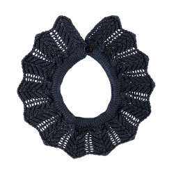 Link stitch openwork collar...