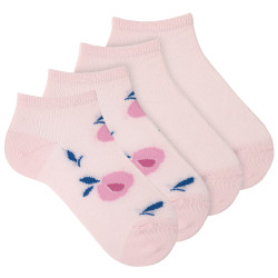 Pack: 1 pair plain trainer...