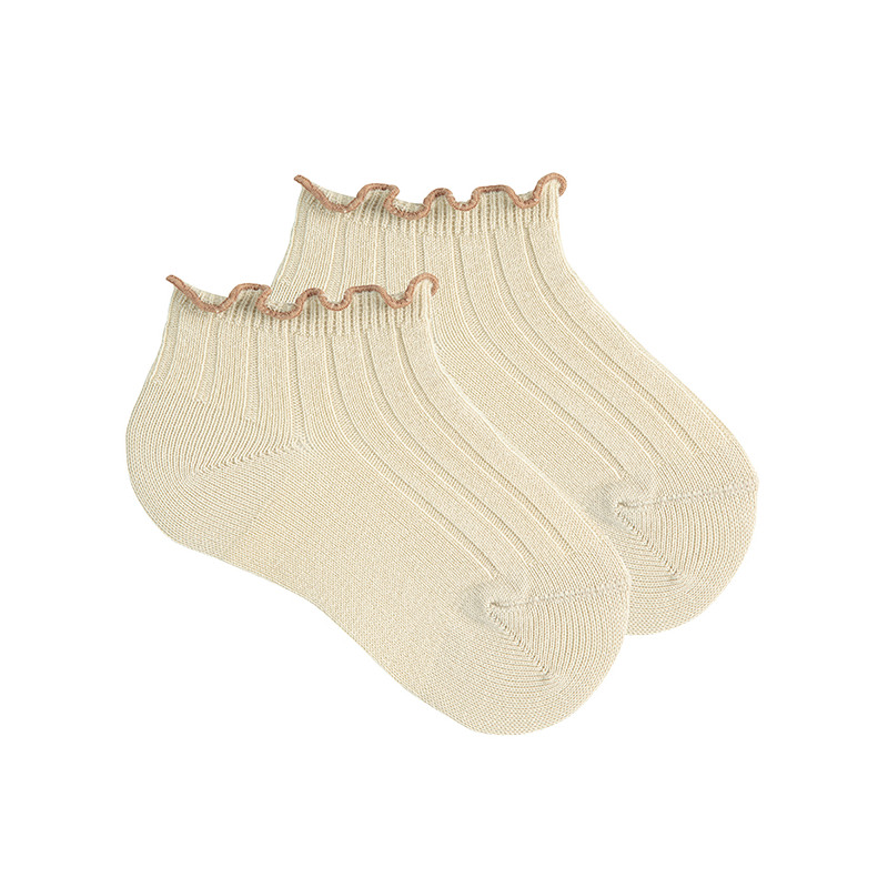Ankle rib socks with contrasted curling