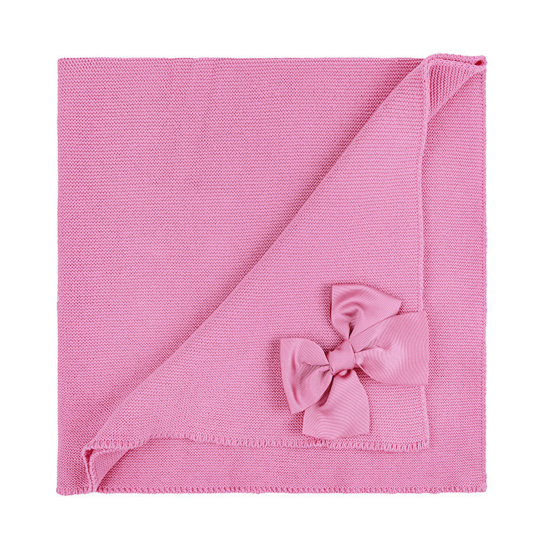 Garter stitch shawl with large grosgrainbow CHEWING GUM