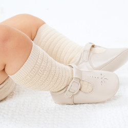 Horizontal textured knee socks
