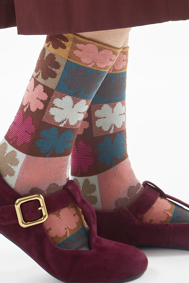 WOMAN SOCKS